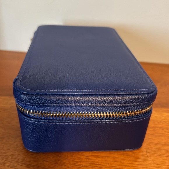 Mark & Graham Medium Travel Jewelry Case - Picture 8 of 10